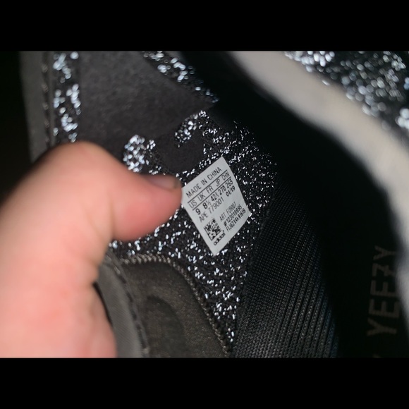 Yeezy black reflective - Picture 4 of 6